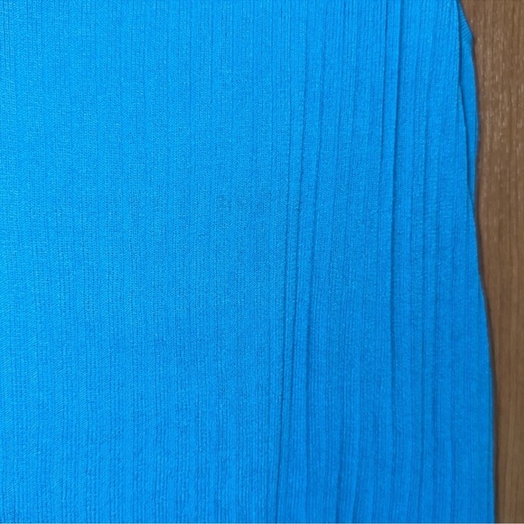 Multiples Max Studio Blue Tank Top Scoop Neck size large - Picture 3 of 3